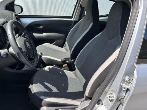 Toyota Aygo 1.0 x-play II